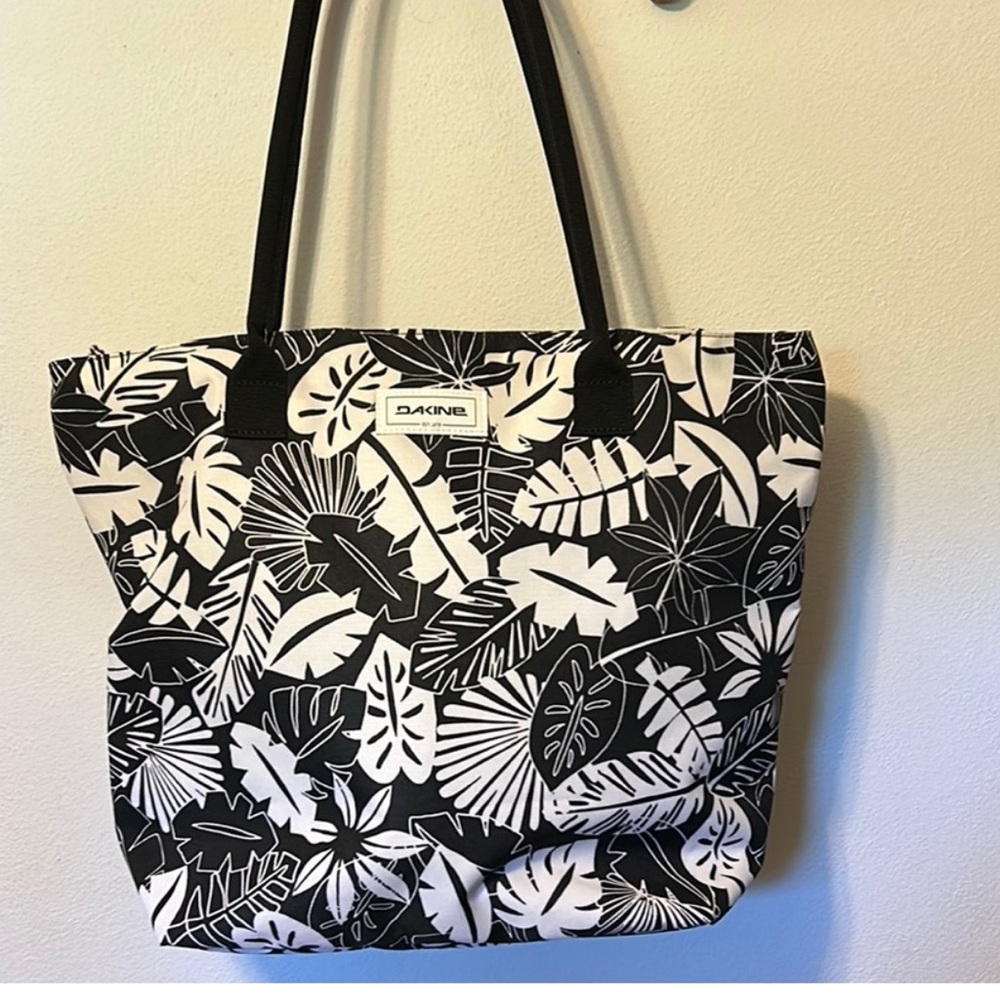 Dakine Black and White Tropical Leaf Print Tote